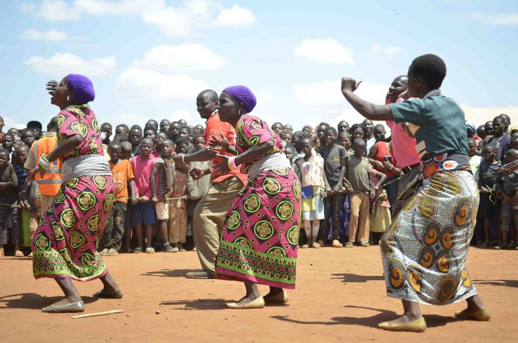 Mujeres actuando en Chisamba, Provincia Central (Zambia).