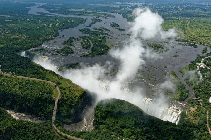 Guided Tour of the Victoria Falls, Zambia (including transfers and entry fee)