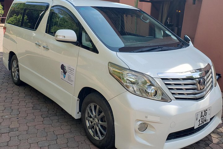Livingstone luxury Airport transfer To Botswana Kasani