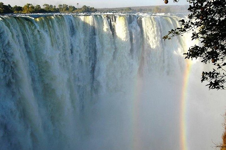 Victoria Falls to Manapools 6 Days Tour